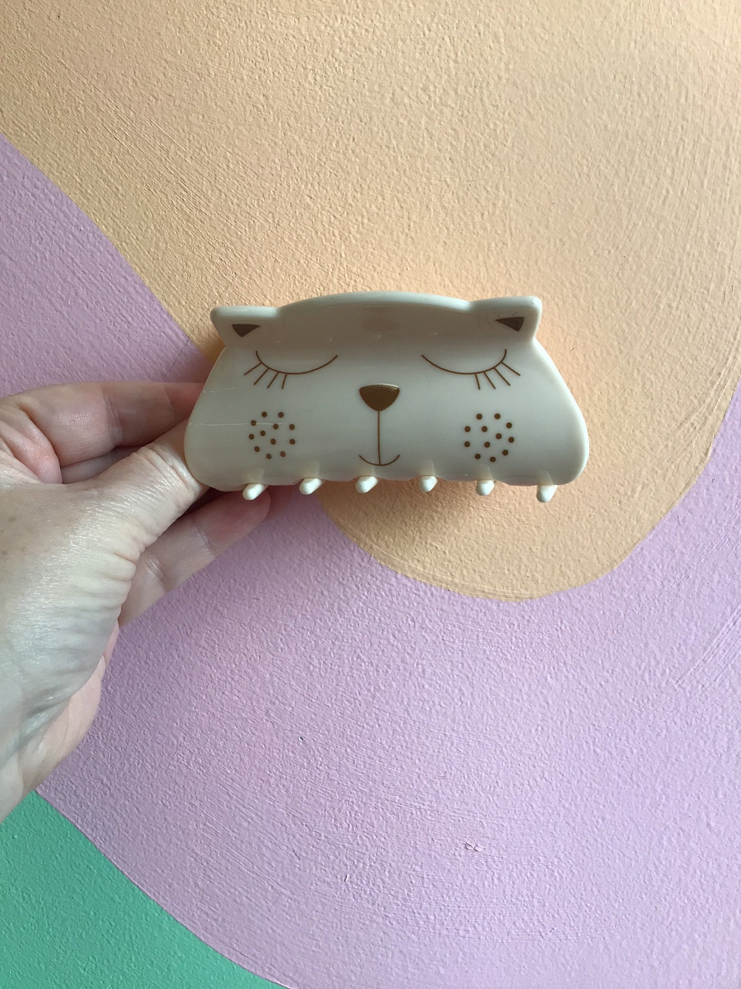 Pretty Kitty Hair Claw